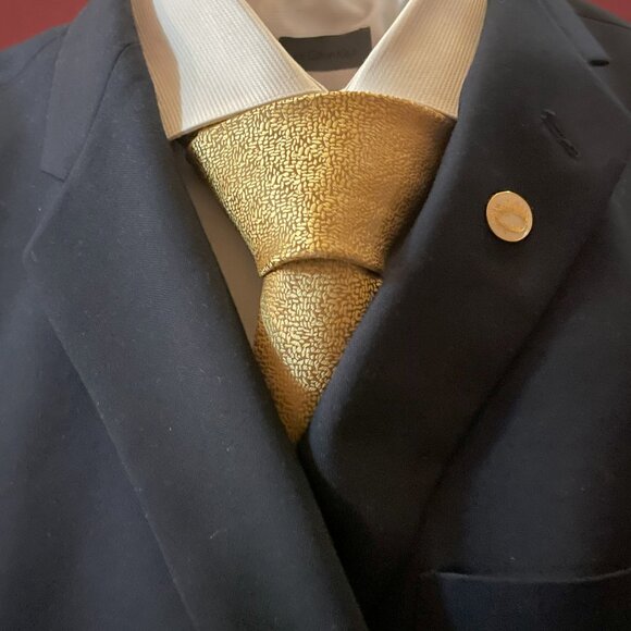 Antique Gold Necktie Set (with Hanky and Cufflinks) - Picture 5 of 5